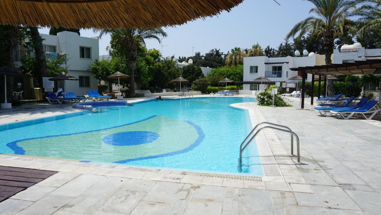 Paphos Gardens, Near Beach Exterior photo
