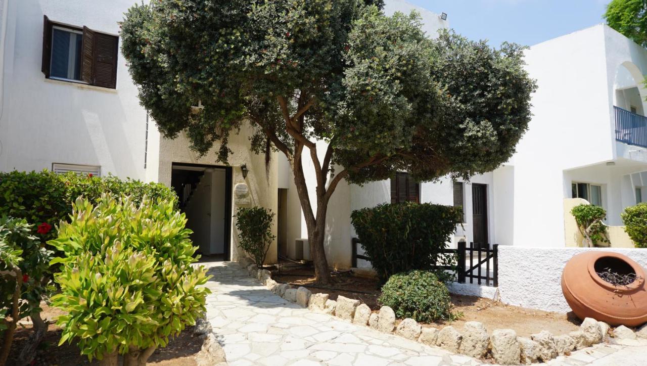 Paphos Gardens, Near Beach Exterior photo