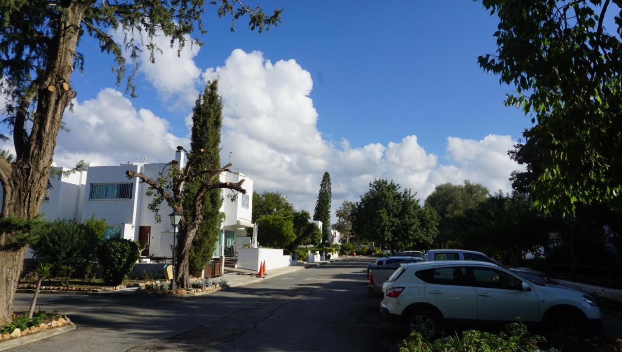 Paphos Gardens, Near Beach Exterior photo