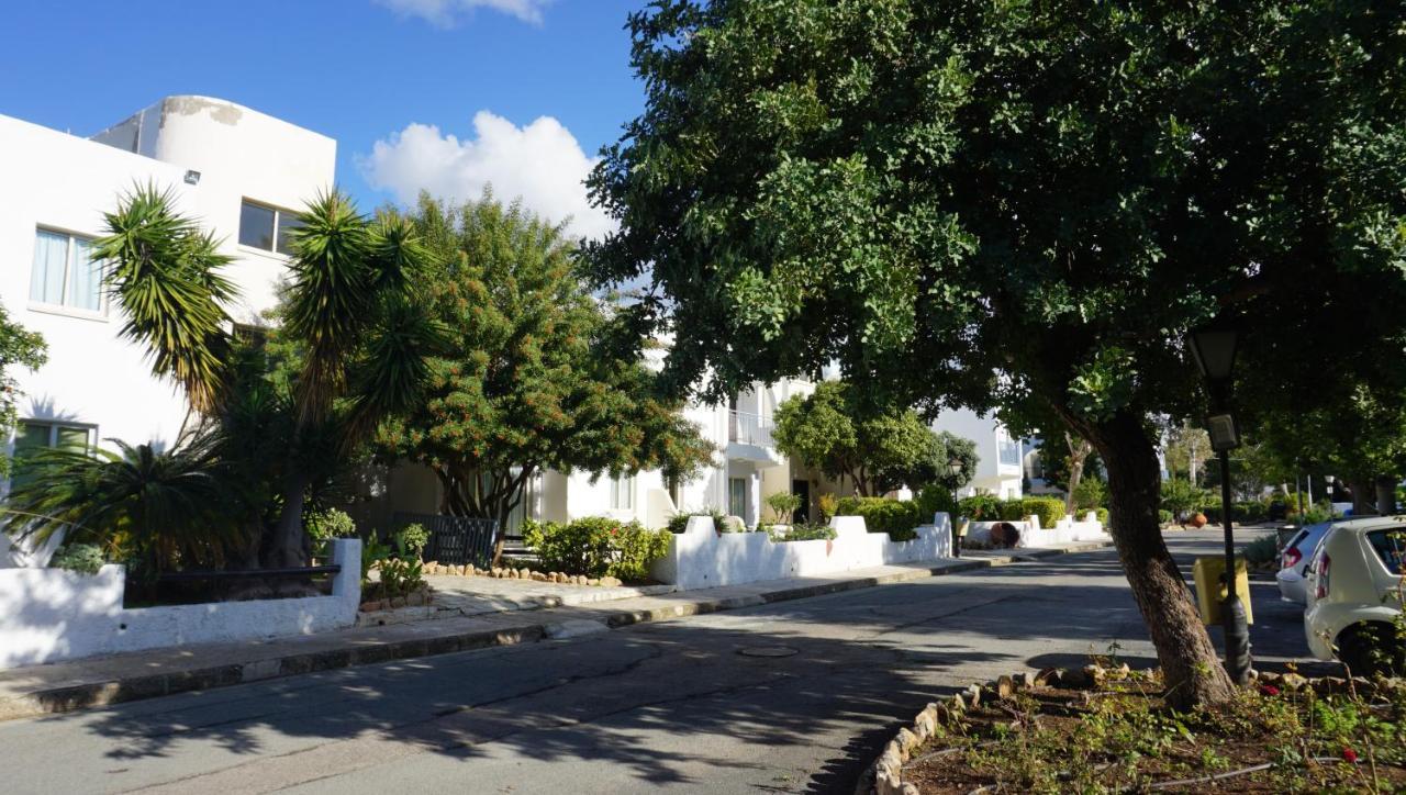 Paphos Gardens, Near Beach Exterior photo